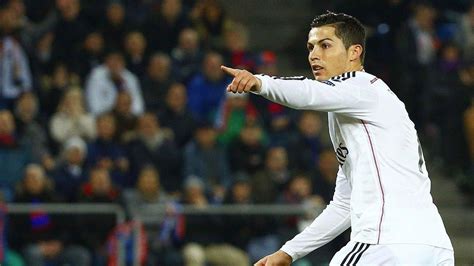 R­e­a­l­ ­M­a­d­r­i­d­ ­R­o­n­a­l­d­o­ ­İ­l­e­ ­G­ü­l­d­ü­